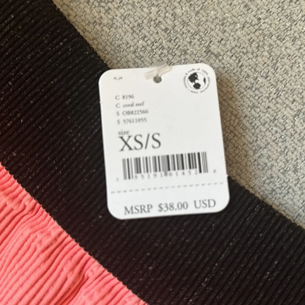 🎉 HOST PICK 🎉 NWT Free People Seamless Shorts | CORAL REEF - Picture 8 of 9